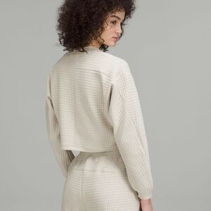 *NEVER WORN Lululemon lab Textured Grid Cropped Pullover Muslin Crew Neck 4 NWOT
